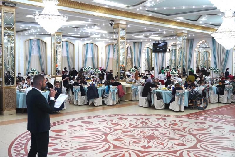 БФ «Инсан» организовал праздник для 400 детей-инвалидов