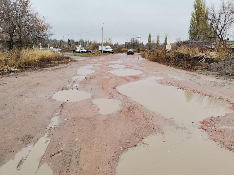 Активисты ОНФ договорились с муниципалитетом о поэтапном ремонте дороги в переулке Кирпичный в Семилуках