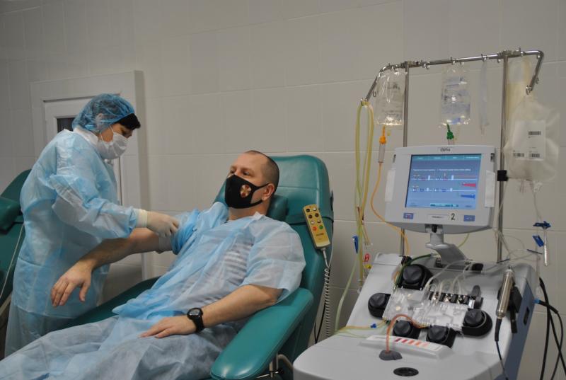 В Кирове сотрудник Росгвардии стал донором костного мозга для женщины, больной острой формой онкогематологического заболевания