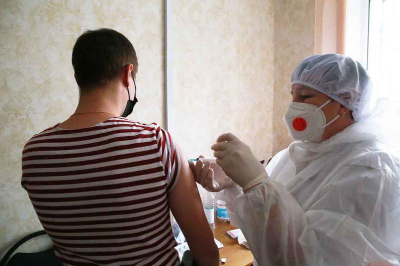В Мордовии сотрудники Росгвардии вакцинируются против
гриппа