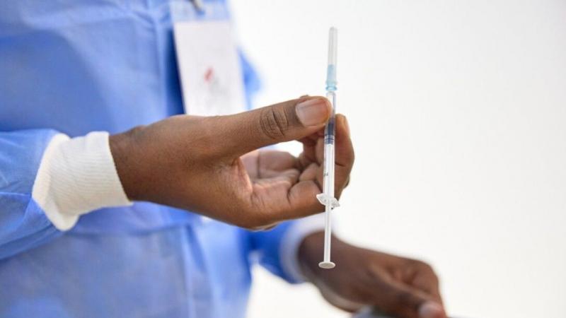 Нигерия работает над cозданием вакцины против COVID-19, заявил президент cтраны Мухаммаду Бухари