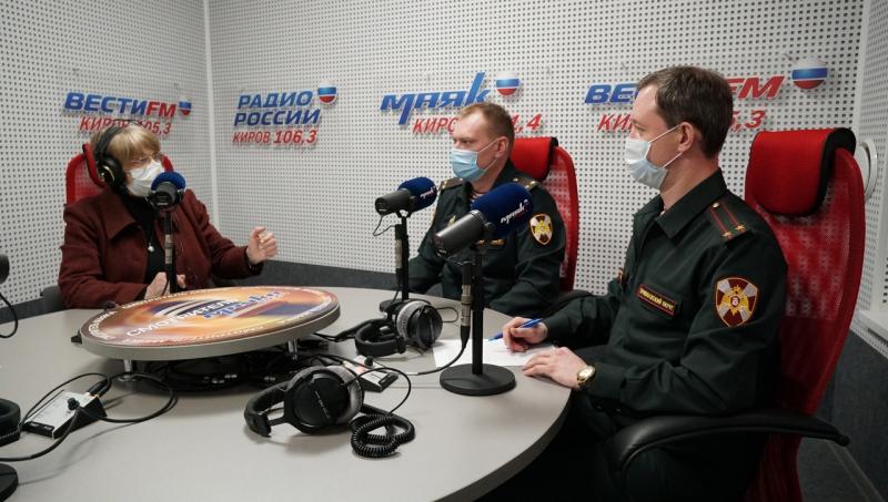 Представители 4-го военного госпиталя Росгвардии рассказали о формуле своего здоровья на радио «Вести FM в Кирове»