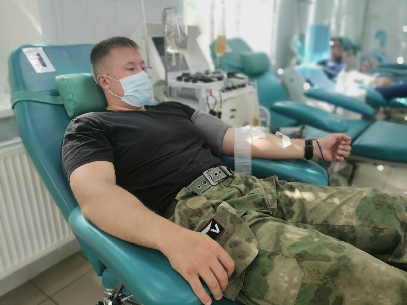 Росгвардейцы из Иркутска пополнили банк донорской крови