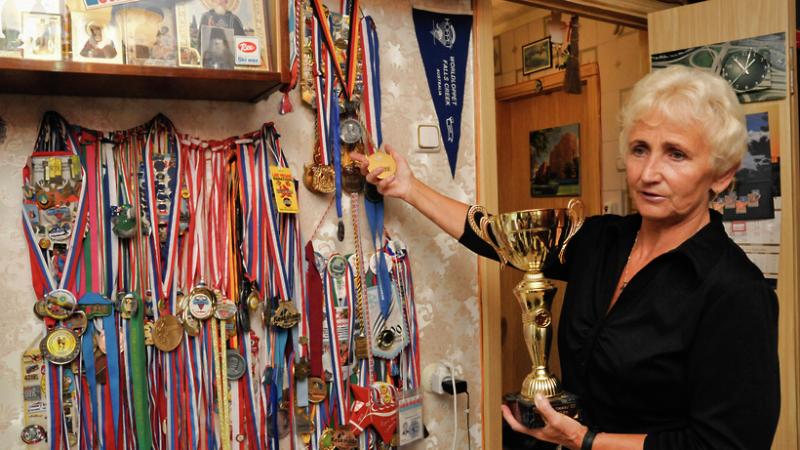 Пенсионерка из Подмосковья похудела на килограмм, победив в ярославском полумарафоне