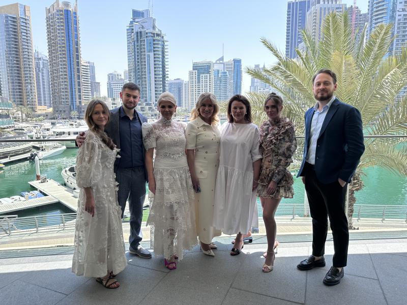 В середине мая пластические хирурги Санкт-Петербургской клиники «РАМИ» участвовали в проекте журналиста и бьюти блогера Екатерины Одинцовой Dubai Beauty Days