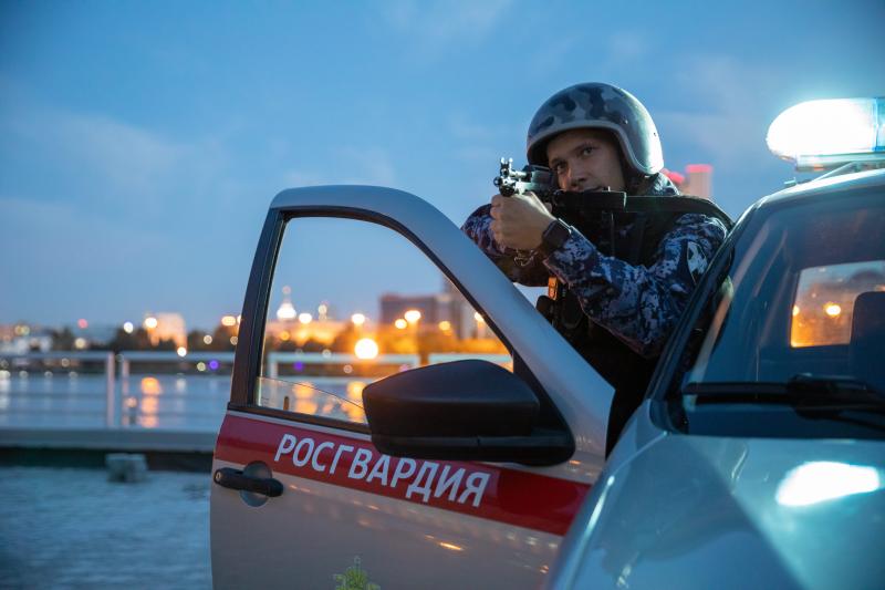 На Среднем Урале росгвардейцы пресекли кражу на охраняемом объекте и задержали подозреваемого в причинении вреда здоровью