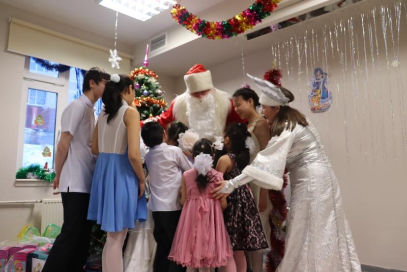 Дед Мороз специального назначения побывал 
в чукотской больнице