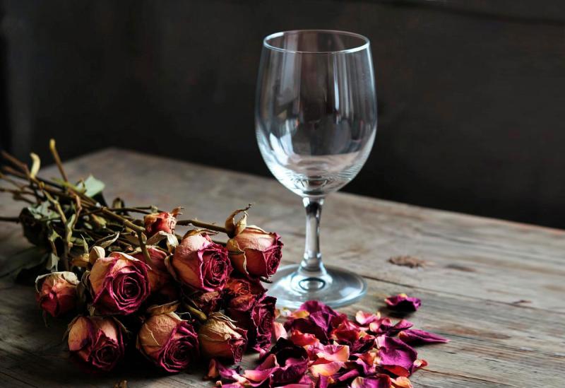 Не тот букет к вину: врачи-наркологи рассказали о влиянии алкоголя на распространение ИППП