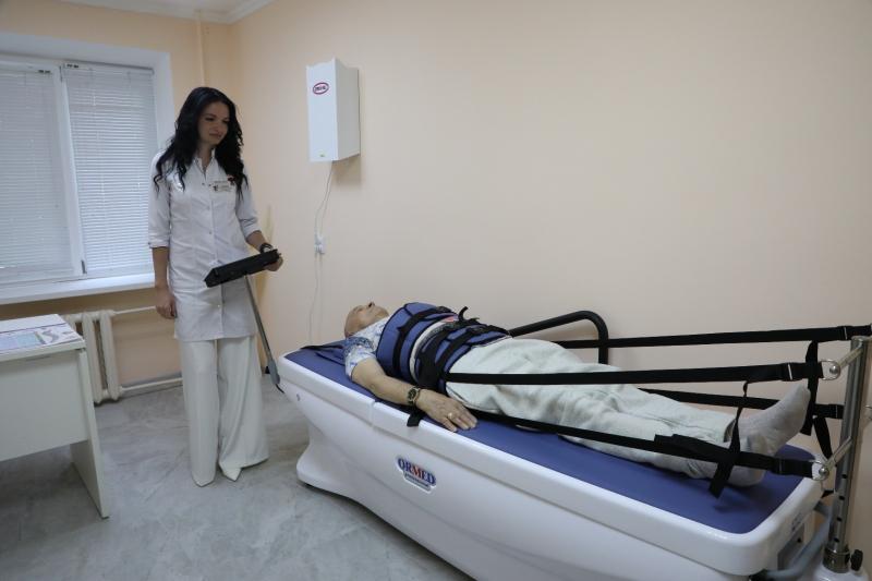 Ставропольский краевой геронтологический центр получил новое реабилитационное оборудование