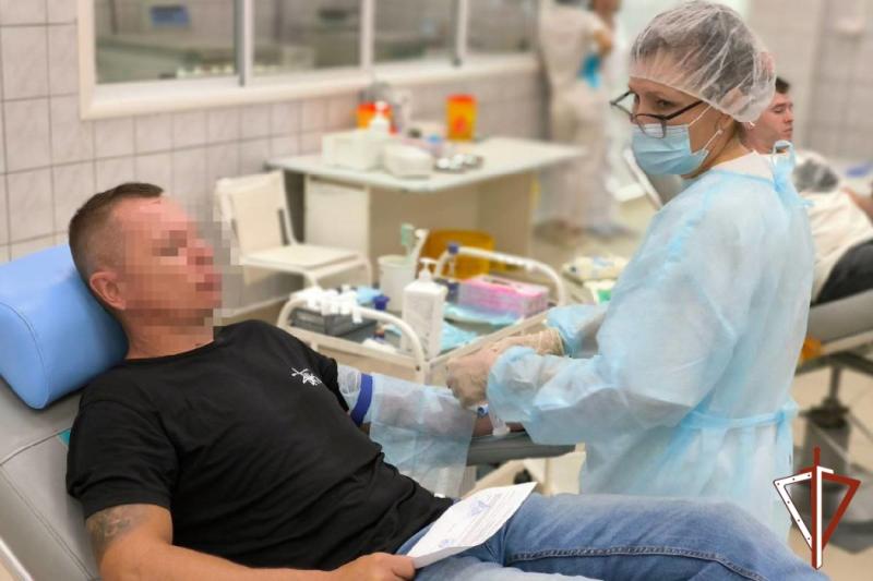 Росгвардия в Югре пополнила банк крови медицинских учреждений