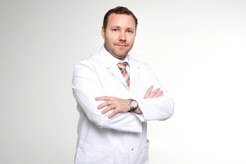 Врач-офтальмолог Кирилл Светлаков: правда ли, что ягоды и фрукты могут улучшить зрение