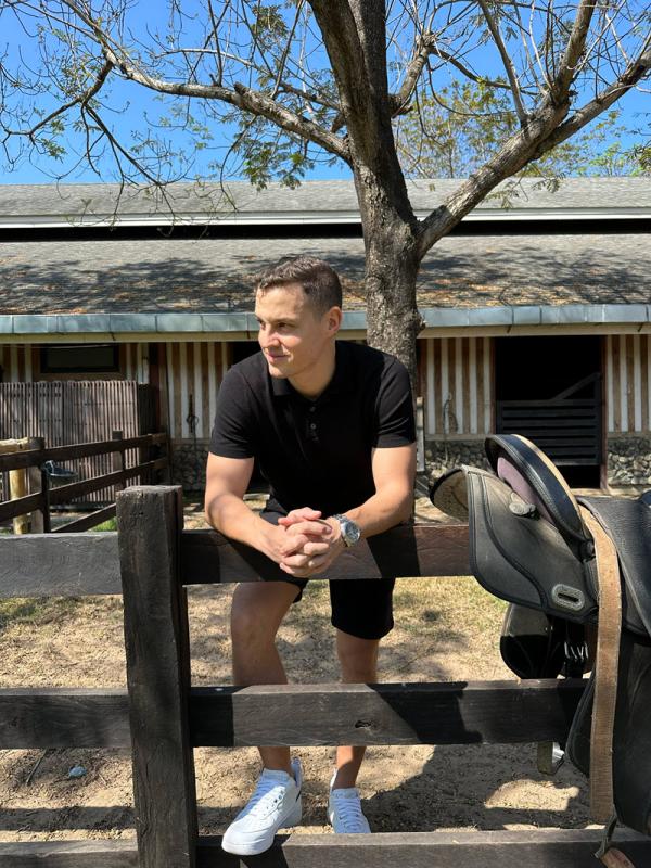 Развенчиваем миф о 10 000 шагов: почему 30 минут правильной ходьбы каждый день эффективнее спортзала и марафонов