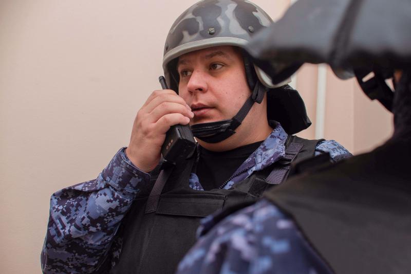 Росгвардейцы защитили медиков от агрессивного пациента, находившегося в розыске