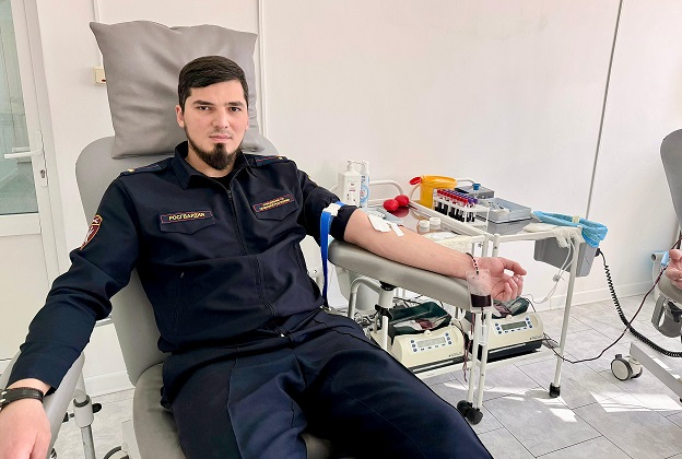 В ГРОЗНОМ РОСГВАРДЕЙЦЫ ПРИНЯЛИ УЧАСТИЕ В ДОНОРСКОЙ АКЦИИ «ОТ СЕРДЦА К СЕРДЦУ»